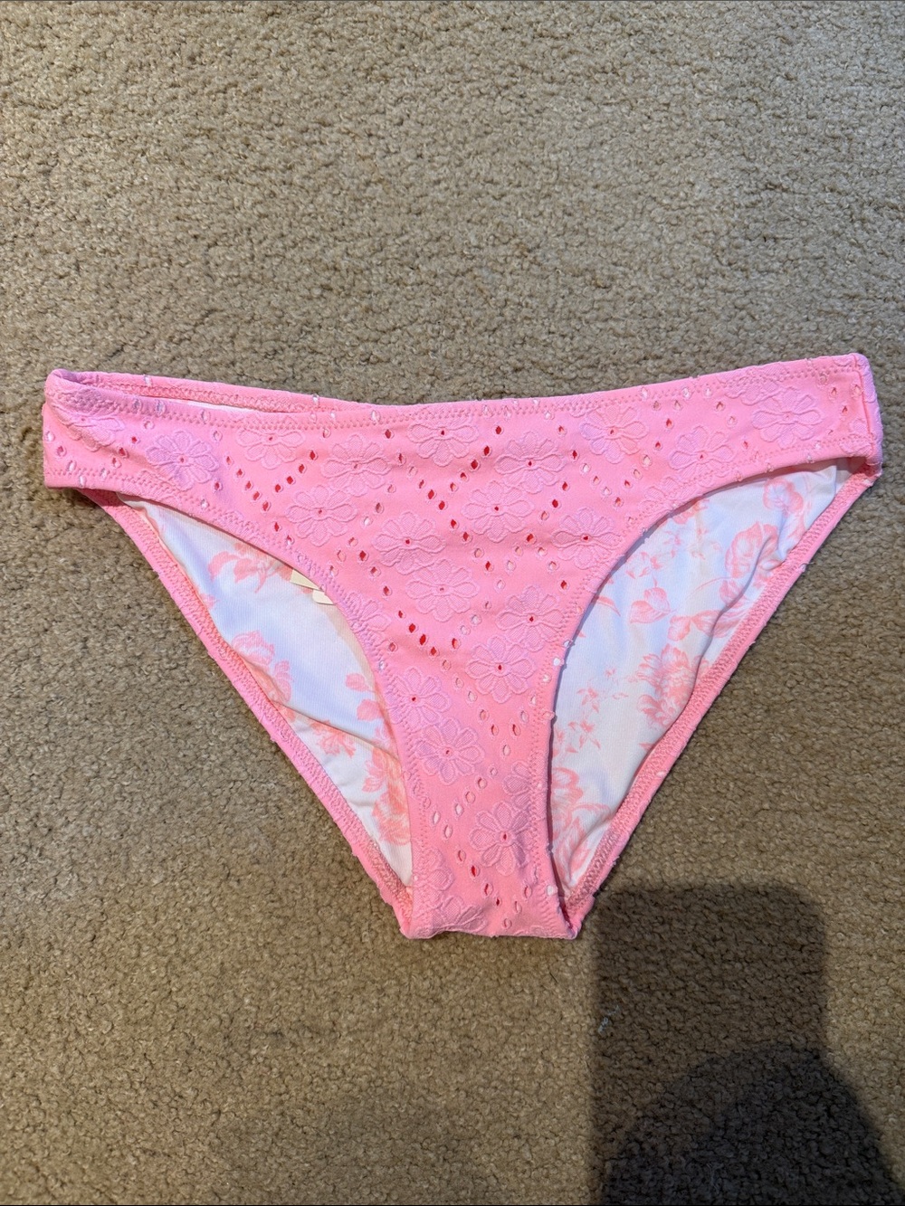 606 NWT Aerie Pink Eyelet Floral Bikini Bottoms Size Small Swim Bottom UPF 50